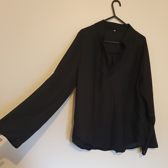 Black long sleeve shirt - Picture 2 of 4